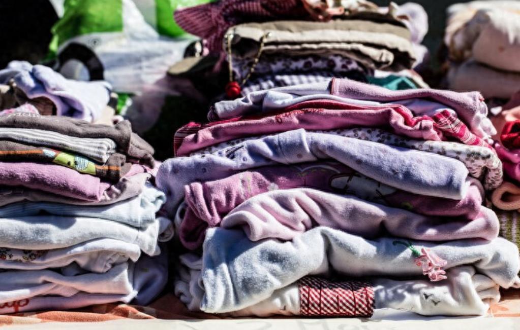 央视曝光夺命“毒衣服”，致癌物超标20多倍，对人体危害有多大？